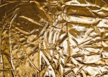 金は6ヶ月高水準で推移しています。