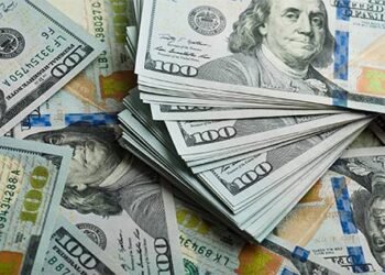 ドルは重要なデータの前に回復を拡大