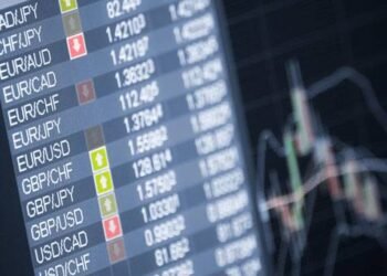 ユーロは円に対しての15年ぶりの高値から引き下げられました。