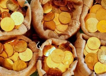 金は損失を拡大し、7か月ぶりの谷底に近づいています。