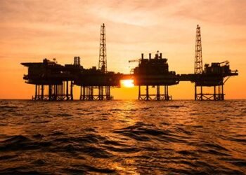 原油ブレントは、高いボラティリティの中で1.5%下落しました。