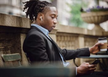 ドルは米国のセンチメントデータの前に回復しています。