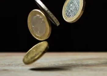 ユーロはヨーロッパの利下げの見通しにより、3週間ぶりの安値に急落しました。