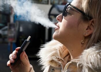 英国、2026年から電子タバコに新たな課税を計画