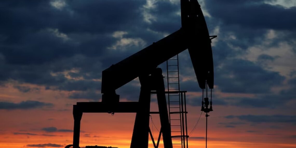 第三四半期には原油在庫の大幅な減少が予想されています。供給逼迫の期待が価格上昇を支え、市場は今後数ヶ月間で変動する可能性があります。