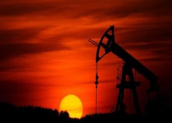 2024年5月13日にHOU先物契約が過去最高の取引量を記録しました。この記事では、その背景と市場への影響を詳しく解説します。