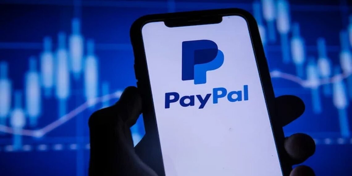 PayPal、Adyenとパートナーシップを拡大し、Fastlane by PayPalを導入。決済体験の向上とコンバージョン率の改善を目指す。