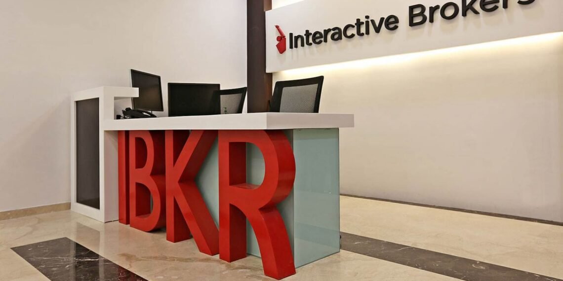 インタラクティブブローカーズはHKEXでのアクセスを拡大し、85のETFや新しい先物オプション取引を追加しました。