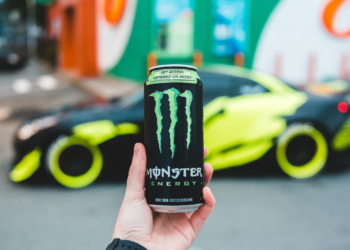 モンスタービバレッジ、第3四半期の収益低迷