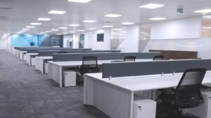 LCGは事業モデルを転換しました。その結果、2023年には損失が拡大しました。この記事では、その背景と今後の展望を解説します。