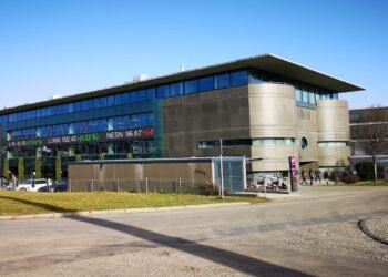 Swissquoteが量子コンピュータ指数を導入。量子コンピューティング分野の主要企業への投資機会を提供。