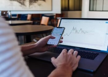 サクソUK ニュース｜新戦略家ニール氏が就任