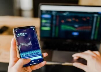 ForecastTrader 統合で予測取引がスマホ対応に