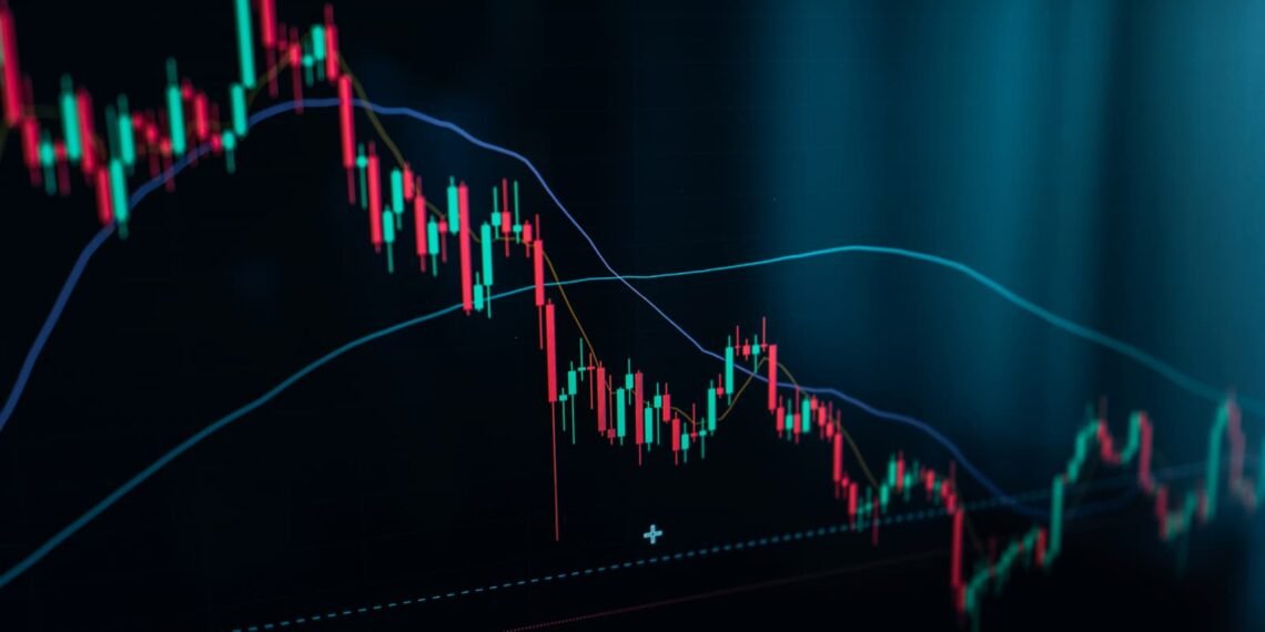 為替レートはASX ETF投資に大きな影響を与えます。この記事では、為替レートの基本、グローバルETFへの影響、そして2024年6月におすすめのASX ETF2選と為替レート戦略を解説。賢い投資判断のために必読です。