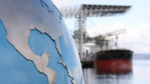 関税とは何か、ご存知ですか？この記事では、米国の新たな関税措置が日本や世界経済に与える影響を分かりやすく解説します。