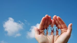 人間開発指数（HDI）は、健康、教育、所得の3つの側面から生活の豊かさを測る指標です。GDPだけでは見えない国の発展度を多角的に理解し、今後の課題を探るために不可欠なHDIの基本、重要性、最新ランキングを分かりやすく解説します。