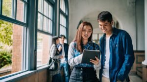 教育資金は、医療や公衆衛生の質を左右する重要な要素です。最新ニュースを基に、医師の育成、感染症対策、科学研究における教育資金の役割と、なぜそれが未来への投資となるのかを解説します。