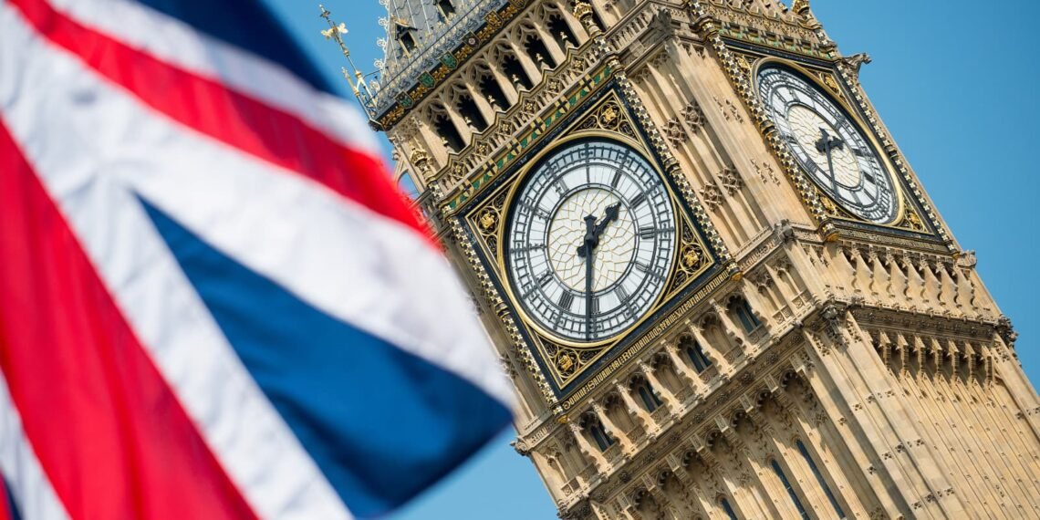 金融政策は経済の安定に不可欠です。本記事では、イングランド銀行が直面する高インフレと景気減速のジレンマを解説し、今後の金融政策の方向性を探ります。