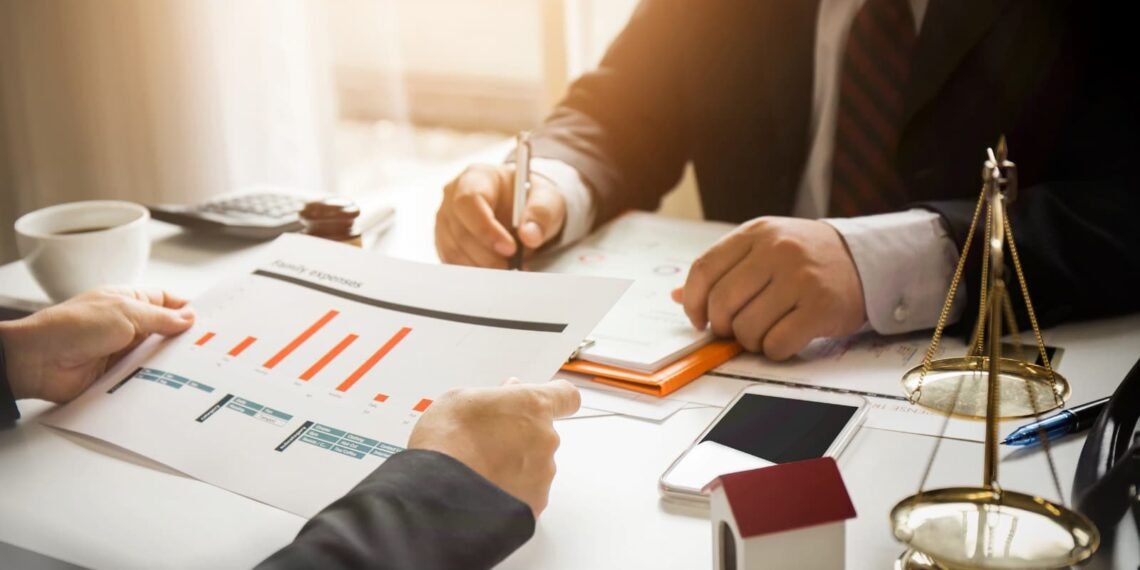 税制改正とは何か、2024年の主な変更点を解説します。新しい所得税の定額減税や電子帳簿保存法が、私たちの生活やビジネスにどう影響するのか、ポイントをわかりやすくまとめました。