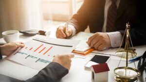 税制改正とは何か、2024年の主な変更点を解説します。新しい所得税の定額減税や電子帳簿保存法が、私たちの生活やビジネスにどう影響するのか、ポイントをわかりやすくまとめました。